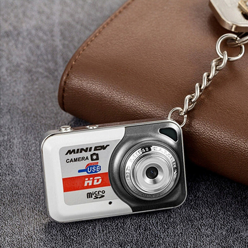 X6 Mini Portable Digital Camera 960P HD Mini DV Support 32GB TF Card with Mic for Photo Take Video Shooting